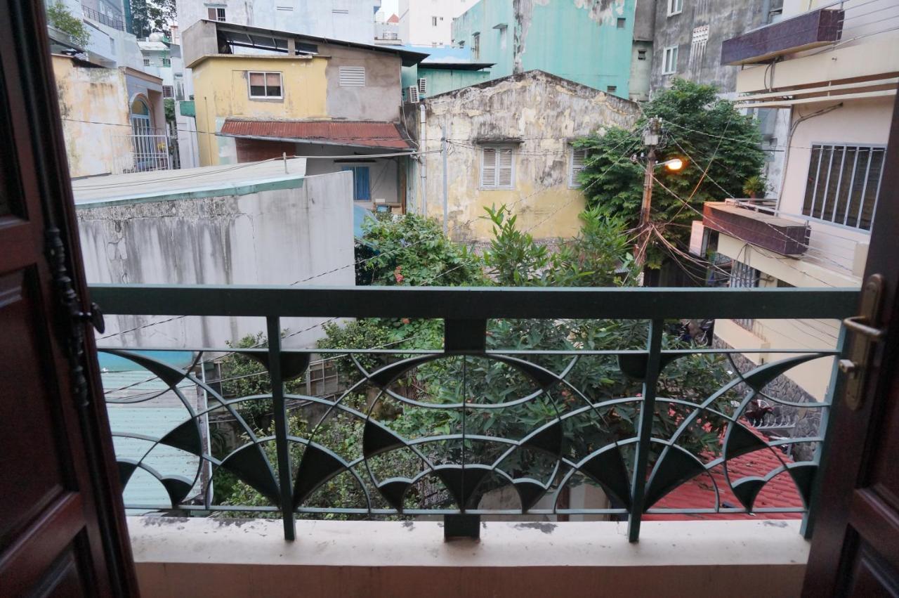 Quiet Hostel Saigon ホーチミン市 エクステリア 写真